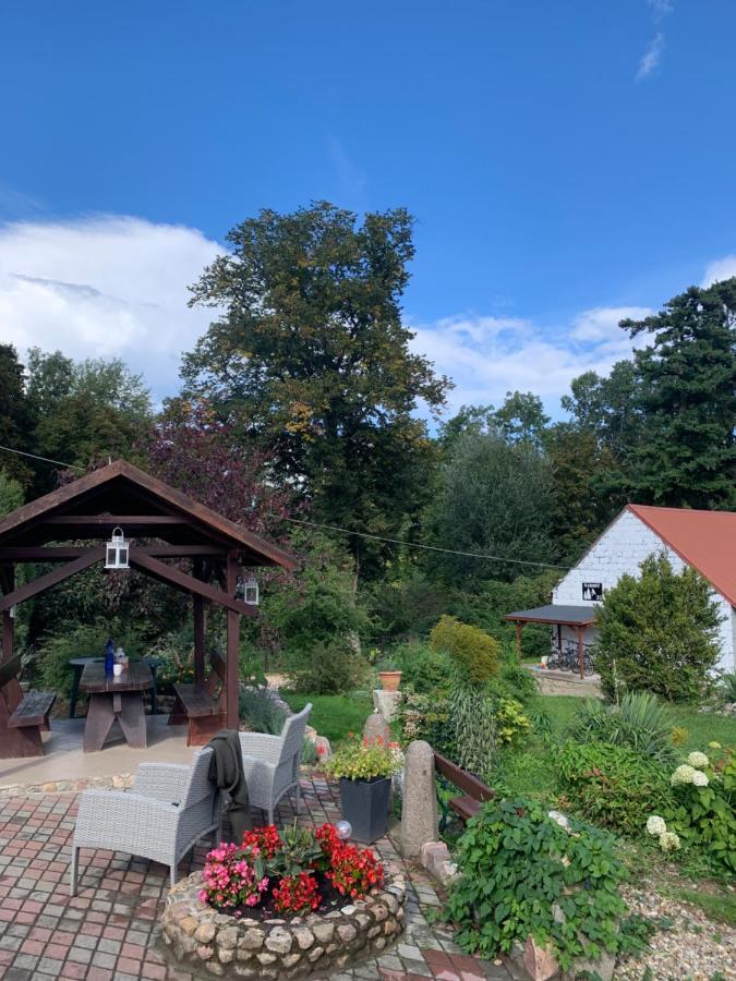 Osada Narost 37 Hotel Chojna Buitenkant foto